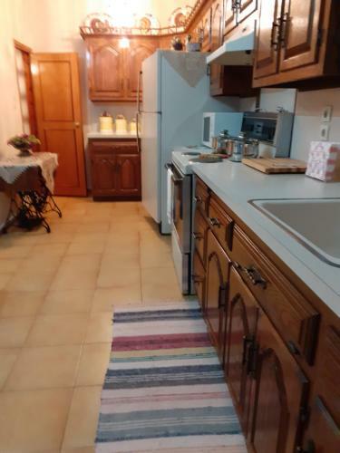 Aperi Village House