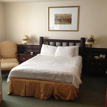 Hotel Elizabeth Inn And Convention Center