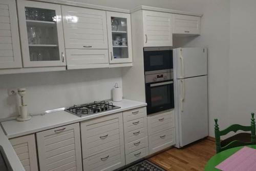 Apartamento Ergina Green Park