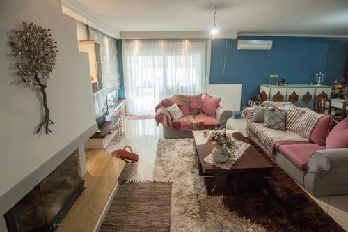 Villa Dina's House