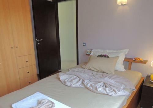 Provarma Hills Luxury Villa Gerani