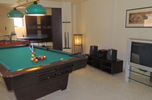 Provarma Hills Luxury Villa Gerani