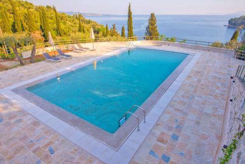Paleopetres K-four - Double Suite - Kalami -