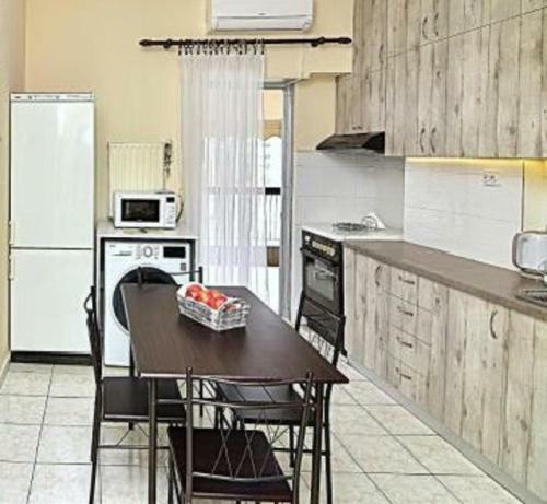 City Center / Apartment 70 Sqm / With View (Location Kamara)