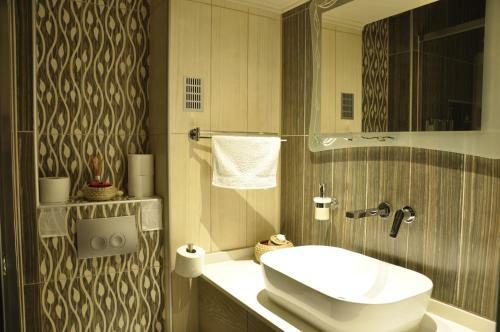 Apartamento Agias Sofias Street Luxurious Studio