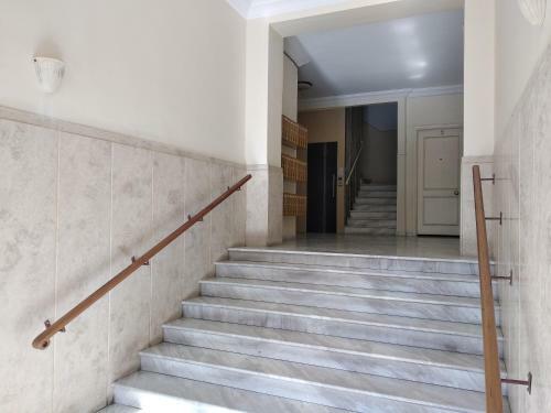 Metro Apartment