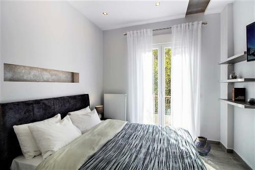 Metro Apartment