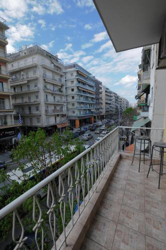F & B Collection - Apartment For 3