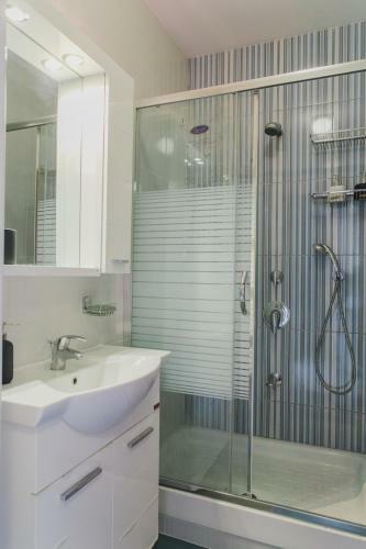 Top Floor Apartment At The City Center