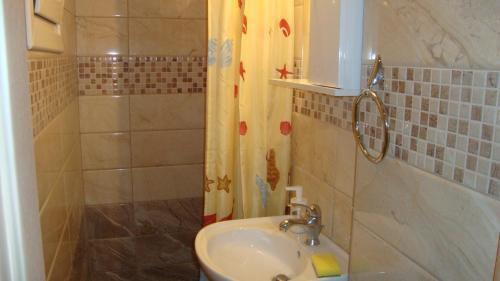 Istos Apartment 4