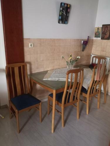 Comfortable Apartment In Kato Toumpa