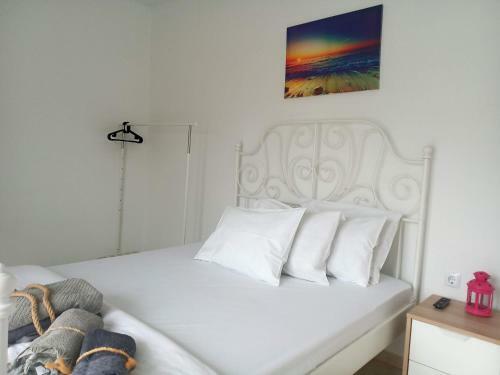 El Mar Apartments