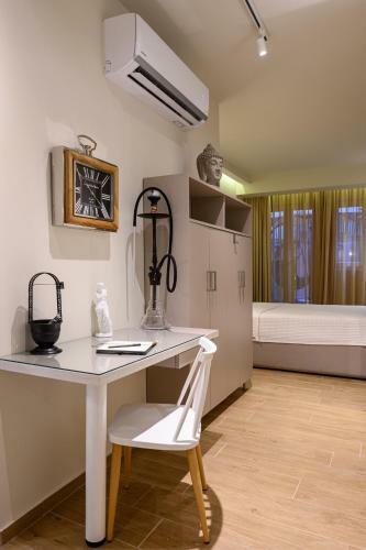 Blackhaus Apartments