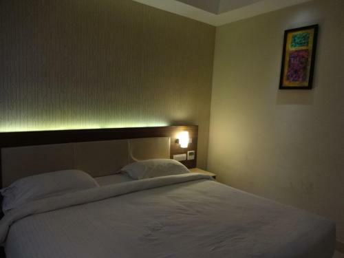 Hotel Ragavendra Residency