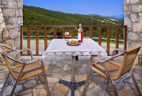 Apartamento Nireas : Stone Villa