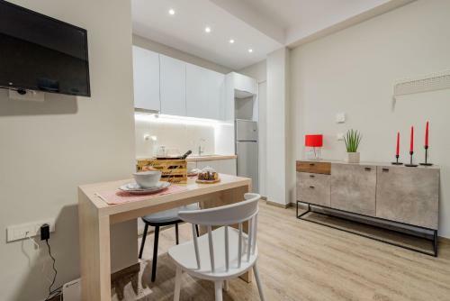 Stylish & Bright Apartment In The City Centre