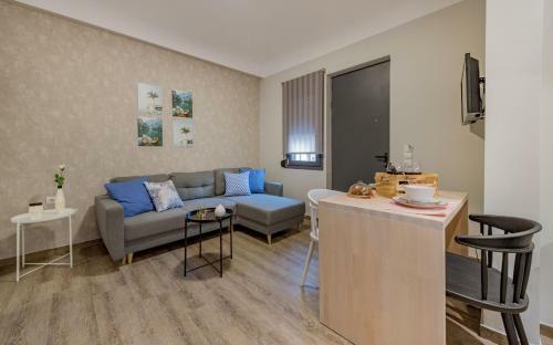 Stylish & Bright Apartment In The City Centre