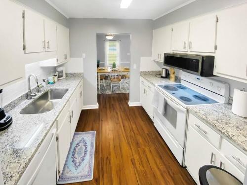 New! Renovated Home - 10 Min To Augusta Downtown!