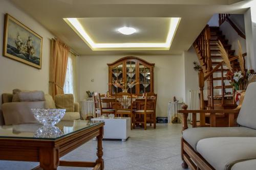 Anixiatiko Villa