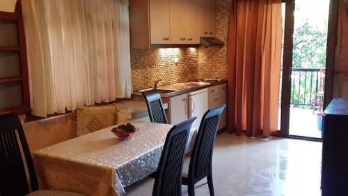 Tholeto Apartments