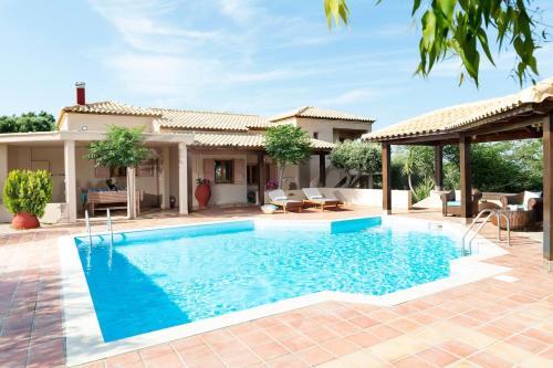 White Sand Villa. Spacious Villa With Prive Pool.