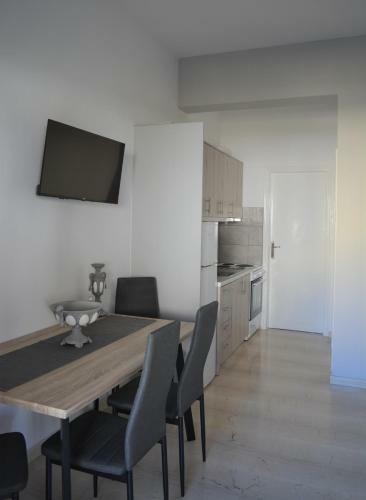 Apartamento Anezinas Place