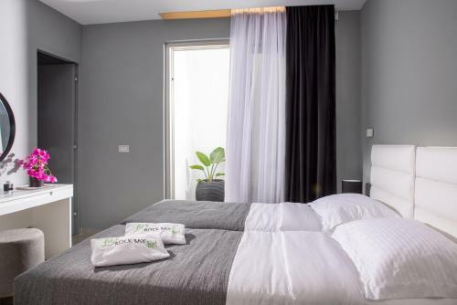 Rock Bay Villas - Luxury Villas In Crete