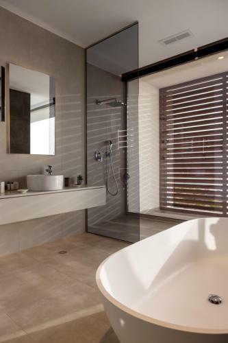 Rock Bay Villas - Luxury Villas In Crete