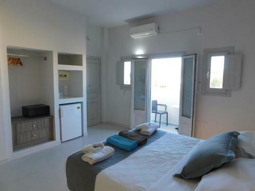 Sea La Vie Beachfront Apartments