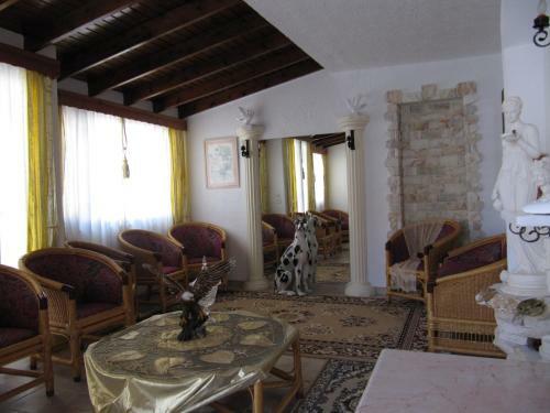 Apartamento Entire Guesthouse - 27 People