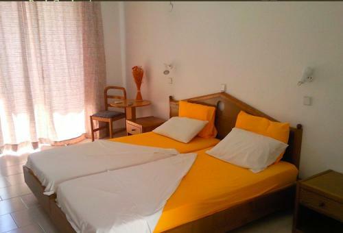Hostal Room In Studio - Rock Garden Apartments By The Beach