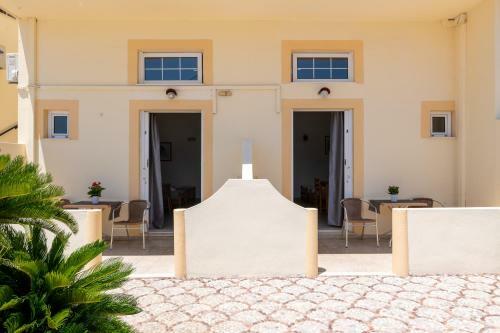 Pefkos View Apartments