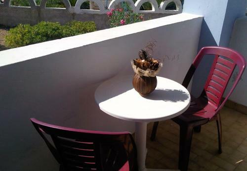 Hostal Room In Studio - Rock Garden Apartment By The Beach