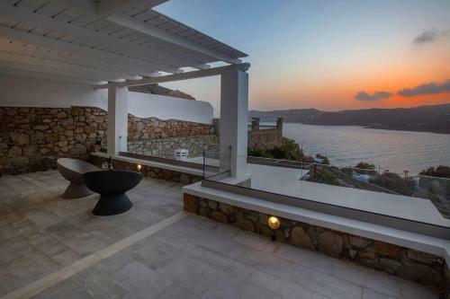 Mykonian House In Elia Beach By Ghh