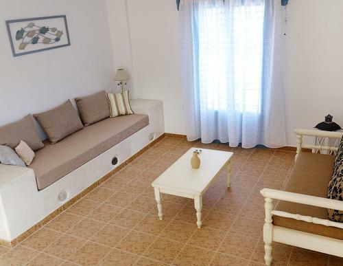 Flora Apartments