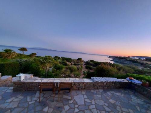Villa Sophia Paros - Beachfront Three-bedroom Villa With Sea View