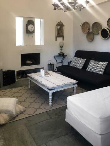 Paros Asklipios Homes