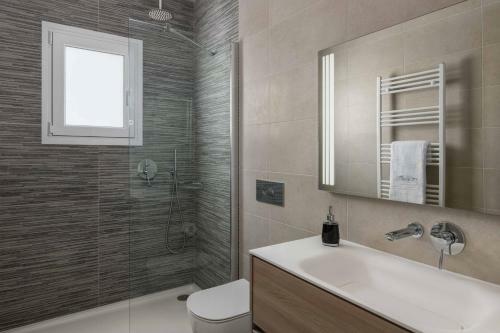 Kallia Sea Breeze - 3bedroom Apartment