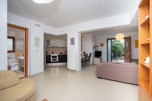 Apartamento Lila's City House With Parking