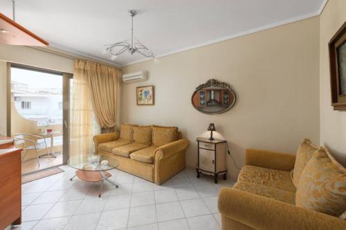 Exclusive City Center Beach Apartment