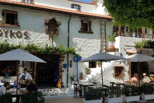 Calass House (Niochori/center Rodos Town)