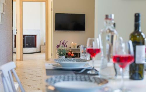 Elmyra Villa, Comfort & Style!