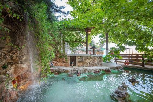 Villa Staras - With Private Heated Pool & Jacuzzi