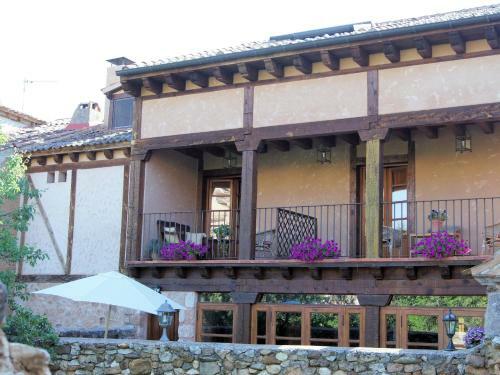 Hotel Rural El Adarve