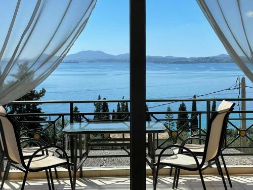 Aqua Panoramic Seaview Apartment