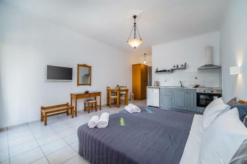 Aroma Azalea Studios & Apartments