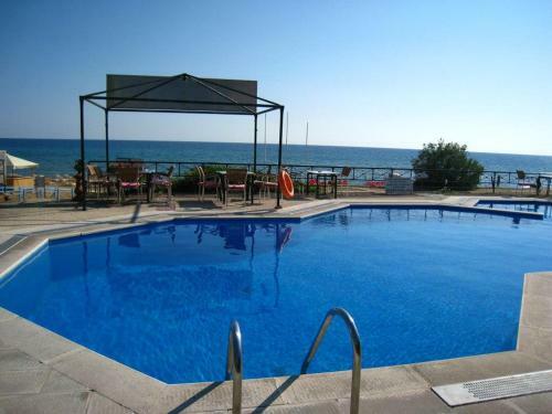 Waves Apartments Harmony Glyfada Corfu
