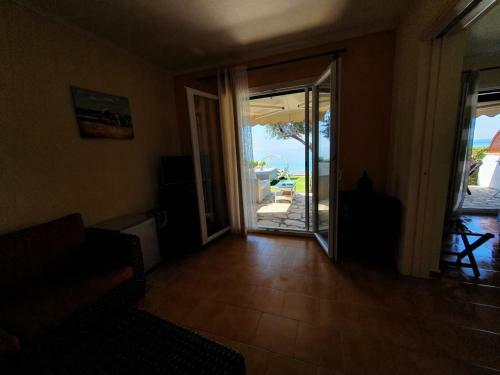 Corfu Glyfada Beachfront 52