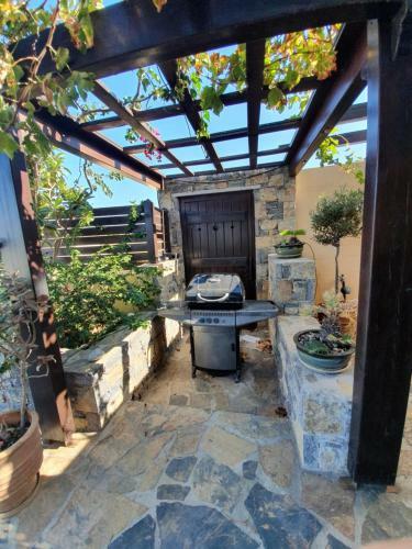 Villa Azure Sea, Istron