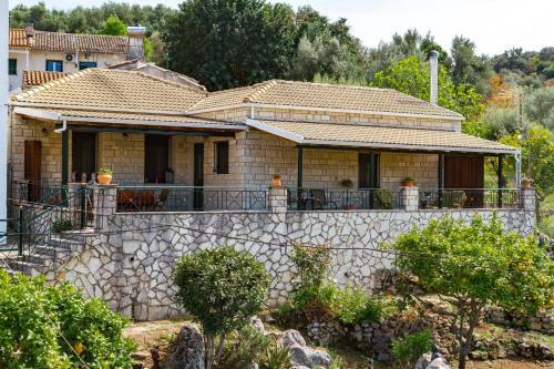 Konstas Stone Island House In Meganisi
